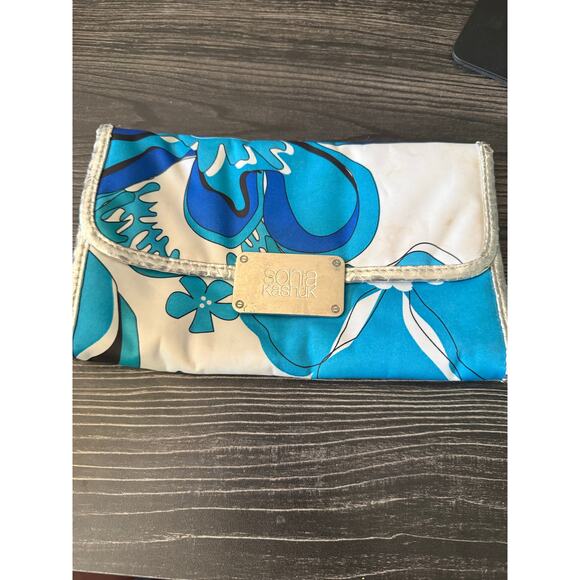 Multicolor Make-up Case Bundle - Picture 10 of 10